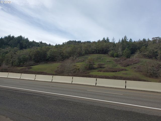161 Vintage Ln, Myrtle Creek, OR 97457