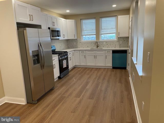 5730 KEMBLE AVE, Philadelphia, PA 19141
