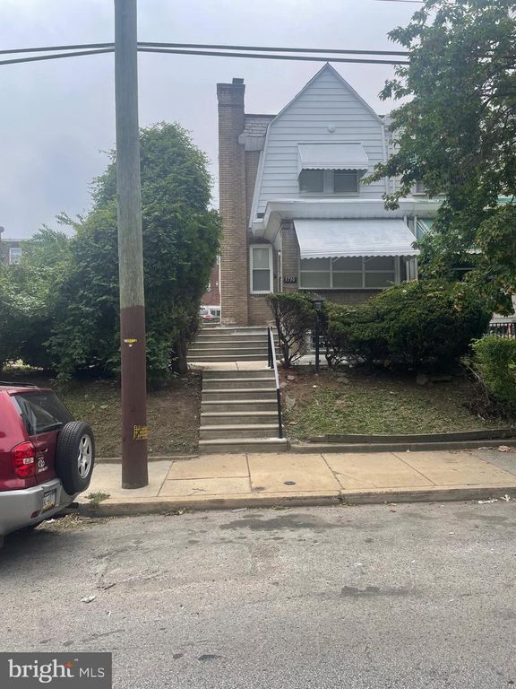 5730 KEMBLE AVE, Philadelphia, PA 19141
