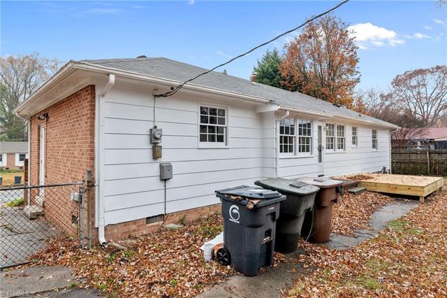 2403 Four Seasons Boulevard, Greensboro, NC 27407