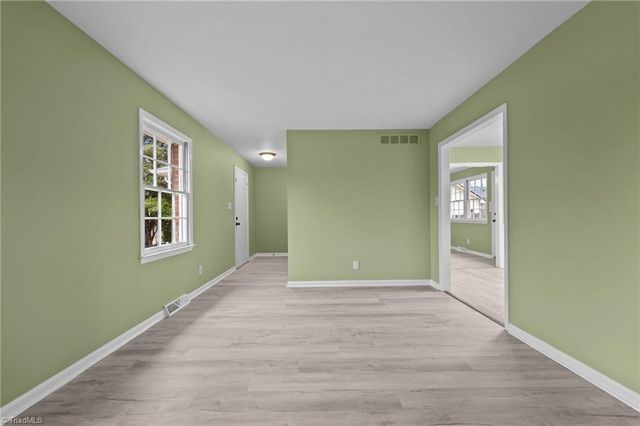 2403 Four Seasons Boulevard, Greensboro, NC 27407