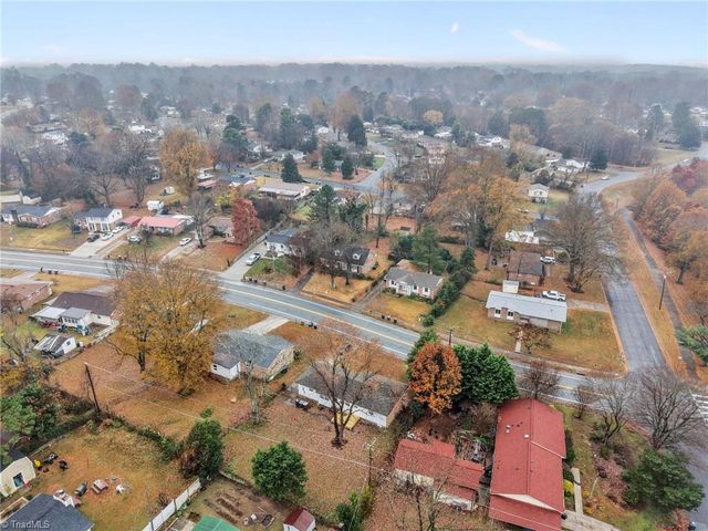 2403 Four Seasons Boulevard, Greensboro, NC 27407