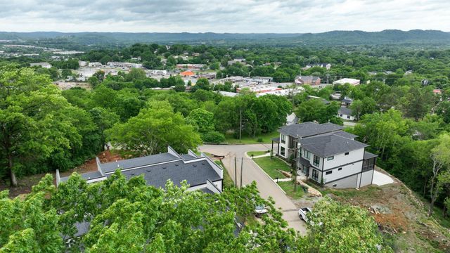6031 Hill Cir, Nashville, TN 37209
