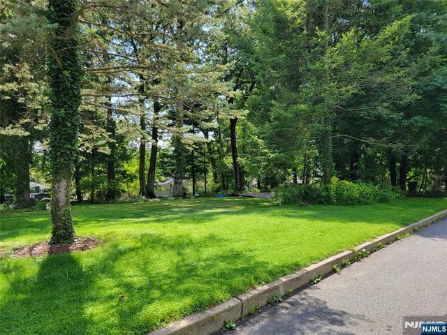 219 Werimus Road, Woodcliff Lake, NJ 07677