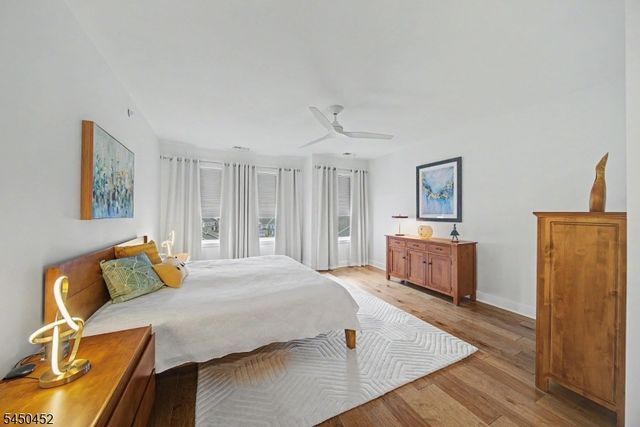 13 Whitney Ave 13, Morris Plains Boro, NJ 07950