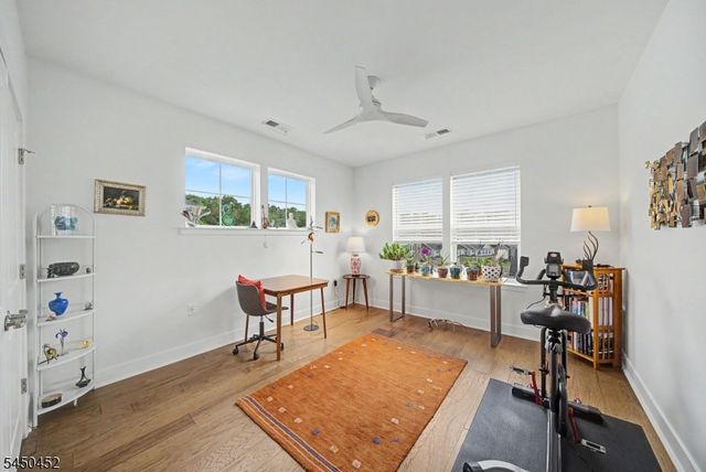 13 Whitney Ave 13, Morris Plains Boro, NJ 07950