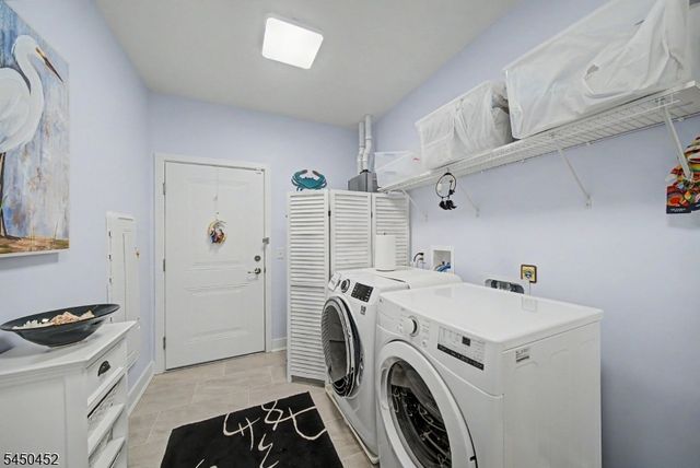 13 Whitney Ave 13, Morris Plains Boro, NJ 07950