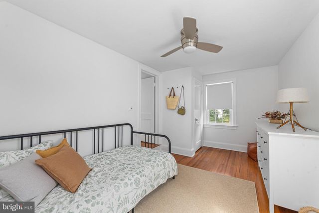 18 MANNING LN, Lawrence, NJ 08648
