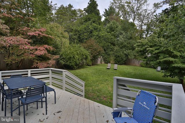 18 MANNING LN, Lawrence, NJ 08648