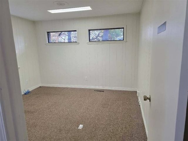 702 N Spring Street, Harrison, AR 72601