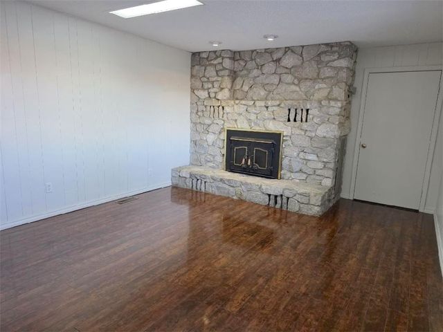 702 N Spring Street, Harrison, AR 72601