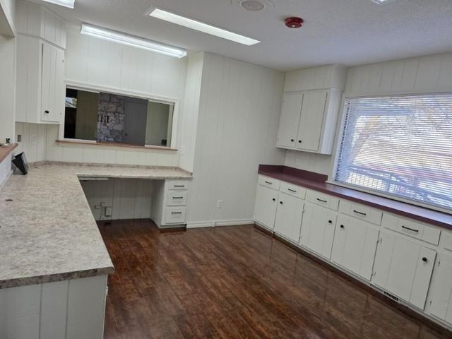 702 N Spring Street, Harrison, AR 72601