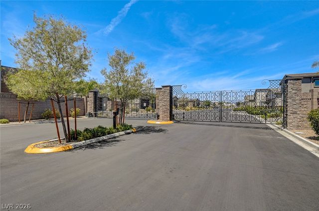 2689 Pioneer Estates Court, Las Vegas, NV 89117
