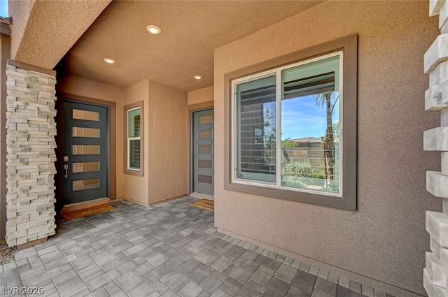 2689 Pioneer Estates Court, Las Vegas, NV 89117