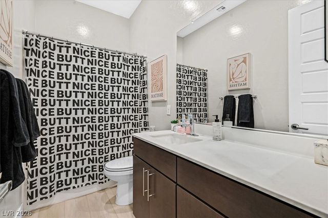 2689 Pioneer Estates Court, Las Vegas, NV 89117