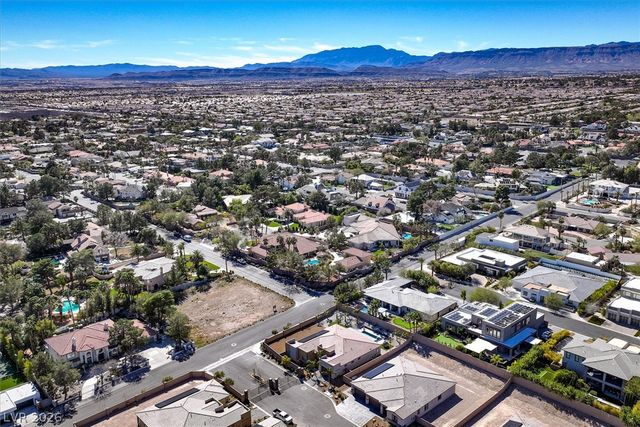 2689 Pioneer Estates Court, Las Vegas, NV 89117
