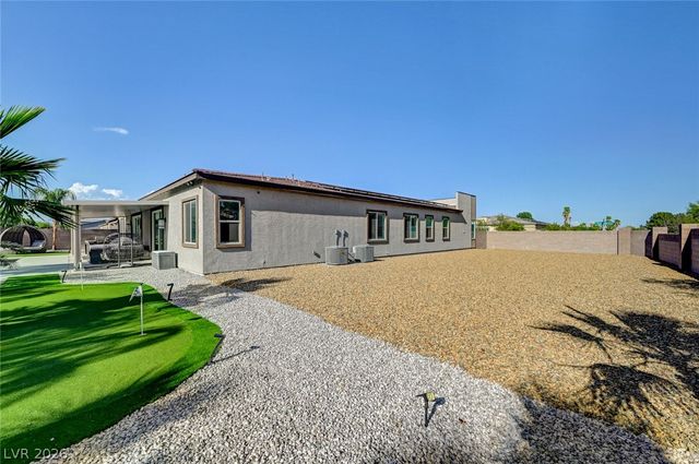 2689 Pioneer Estates Court, Las Vegas, NV 89117