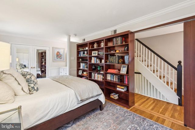 1206 WAVERLY WALK, Philadelphia, PA 19147