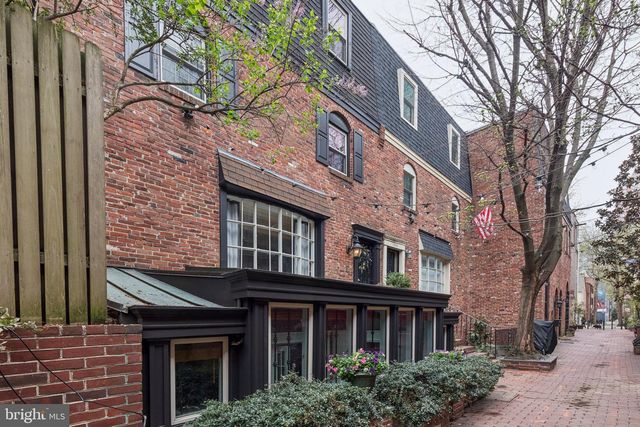 1206 WAVERLY WALK, Philadelphia, PA 19147