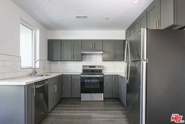 1432 1432 W 9th Street 1432, San Pedro, CA 90732