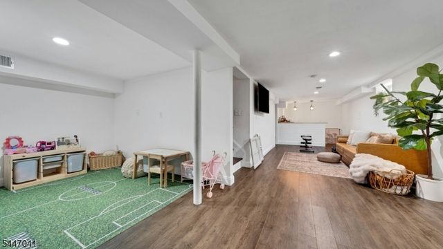 37 Elston St, Bloomfield Twp., NJ 07003