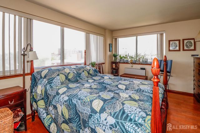 40 Fayette Street 57, Perth Amboy, NJ 08861