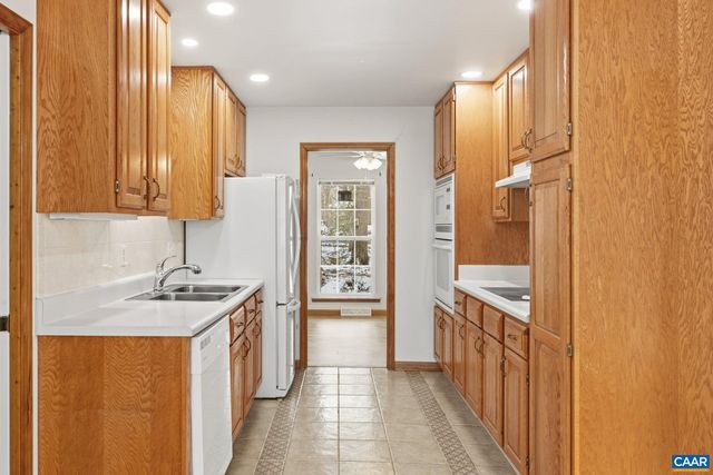 10 BRIARWOOD RD, Palmyra, VA 22963