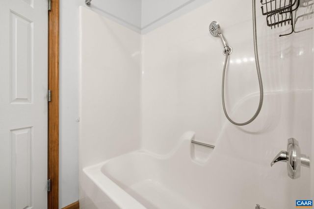 10 BRIARWOOD RD, Palmyra, VA 22963