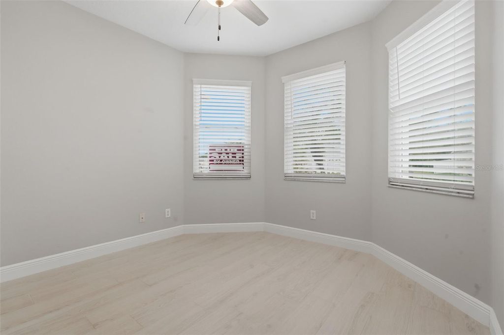 Image 16 of property listing at 2446 STRANDHILL STREET, Orlando, FL 32824