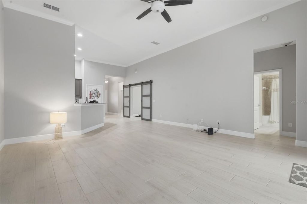 Image 4 of property listing at 2446 STRANDHILL STREET, Orlando, FL 32824