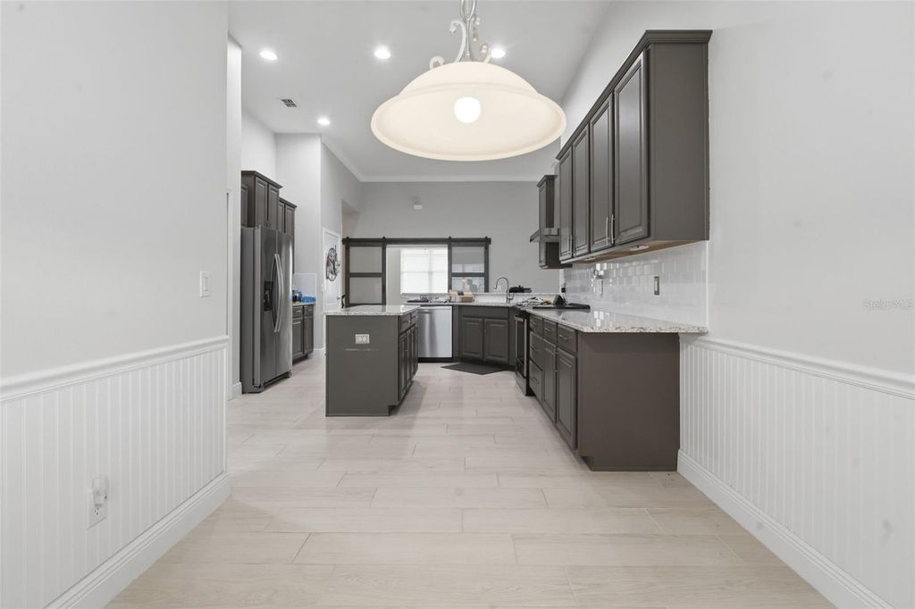 Image 10 of property listing at 2446 STRANDHILL STREET, Orlando, FL 32824