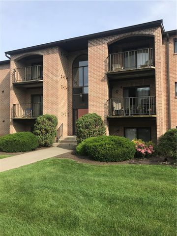 897 Cold Spring Road 10, Lower Macungie Twp, PA 18103