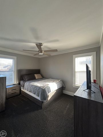 22138 Brittany Avenue, Eastpointe, MI 48021