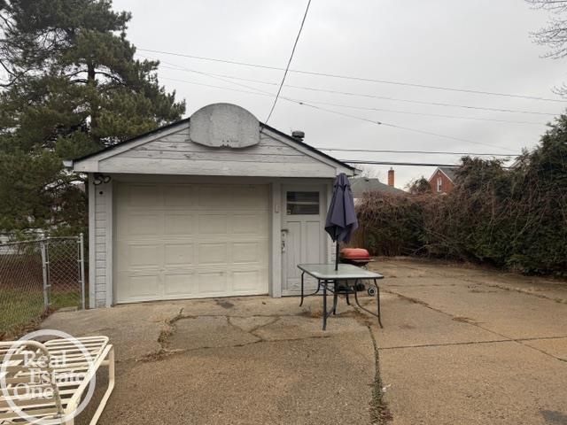 22138 Brittany Avenue, Eastpointe, MI 48021