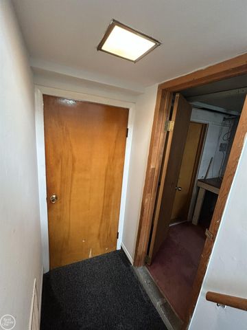 22138 Brittany Avenue, Eastpointe, MI 48021