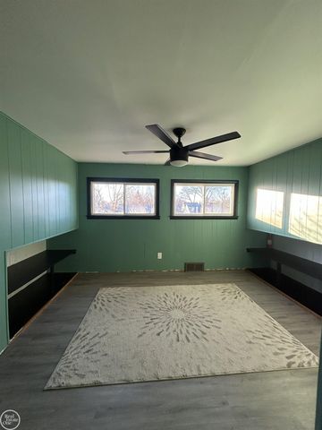 22138 Brittany Avenue, Eastpointe, MI 48021