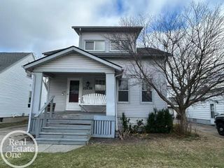 22138 Brittany Avenue, Eastpointe, MI 48021