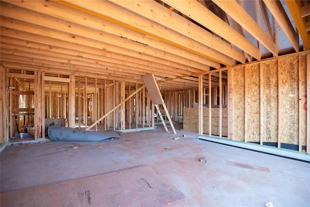 12512 SW 31st Street, Yukon, OK 73099