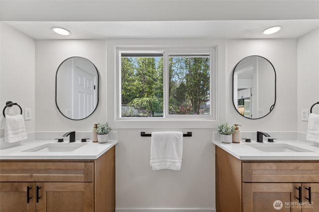 3002 Lakeway Drive, Bellingham, WA 98229