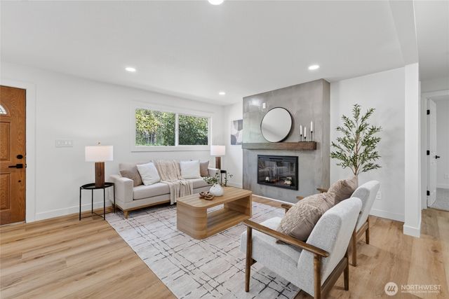 3002 Lakeway Drive, Bellingham, WA 98229