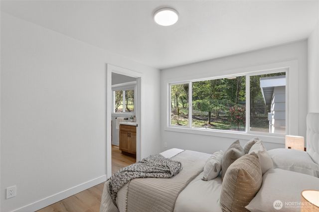 3002 Lakeway Drive, Bellingham, WA 98229