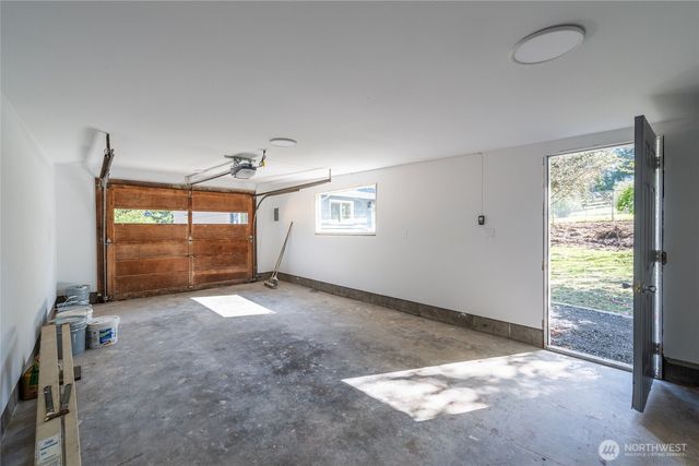 3002 Lakeway Drive, Bellingham, WA 98229
