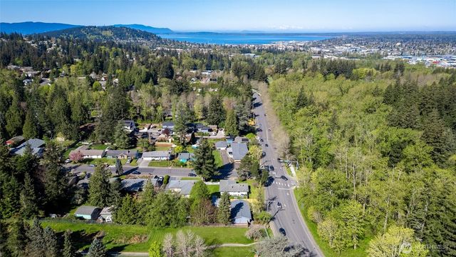 3002 Lakeway Drive, Bellingham, WA 98229