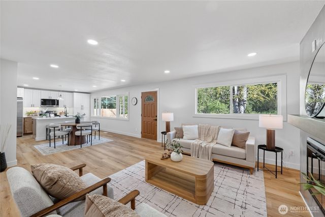 3002 Lakeway Drive, Bellingham, WA 98229