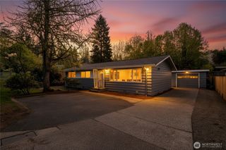 3002 Lakeway Drive, Bellingham, WA 98229