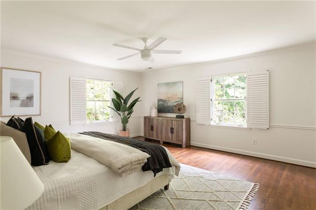 855 Old Creek Trail, Atlanta, GA 30328