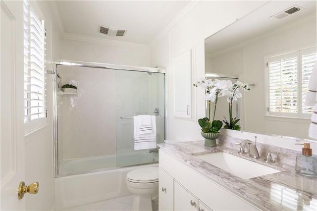 855 Old Creek Trail, Atlanta, GA 30328