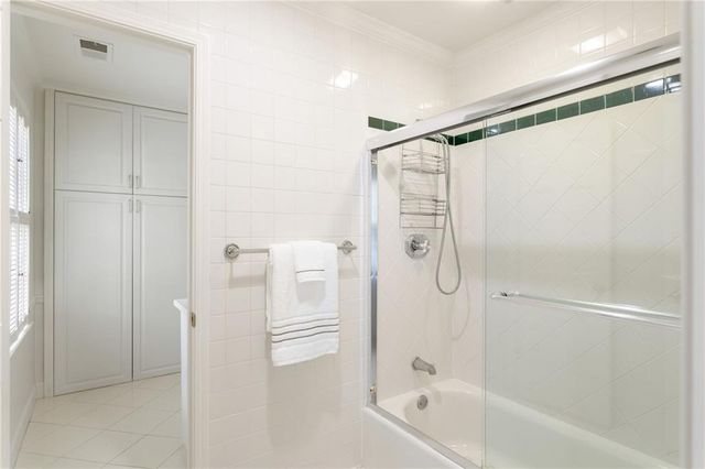 855 Old Creek Trail, Atlanta, GA 30328