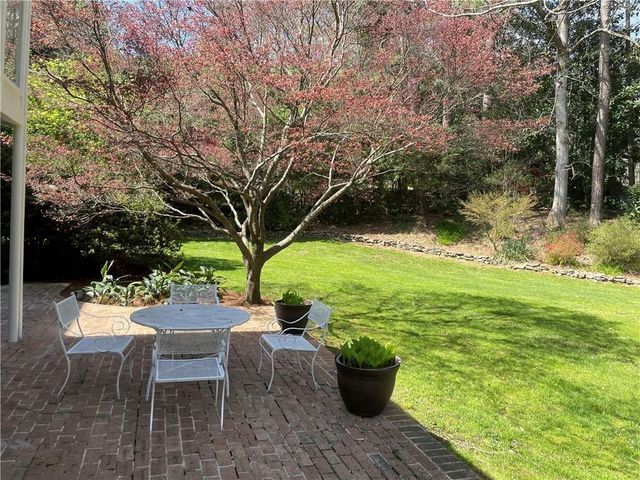 855 Old Creek Trail, Atlanta, GA 30328