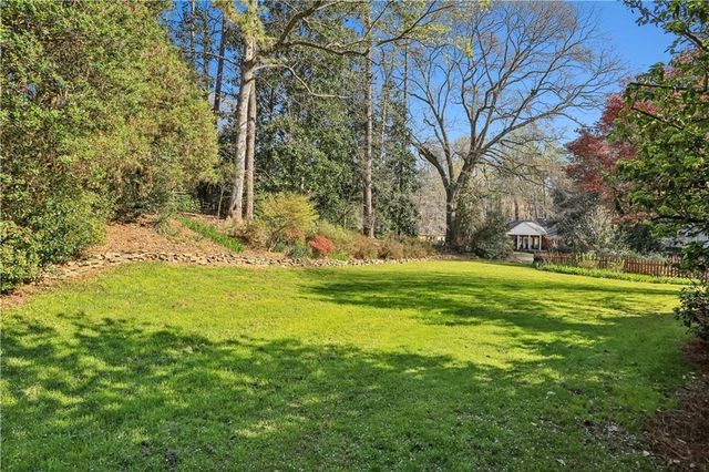 855 Old Creek Trail, Atlanta, GA 30328